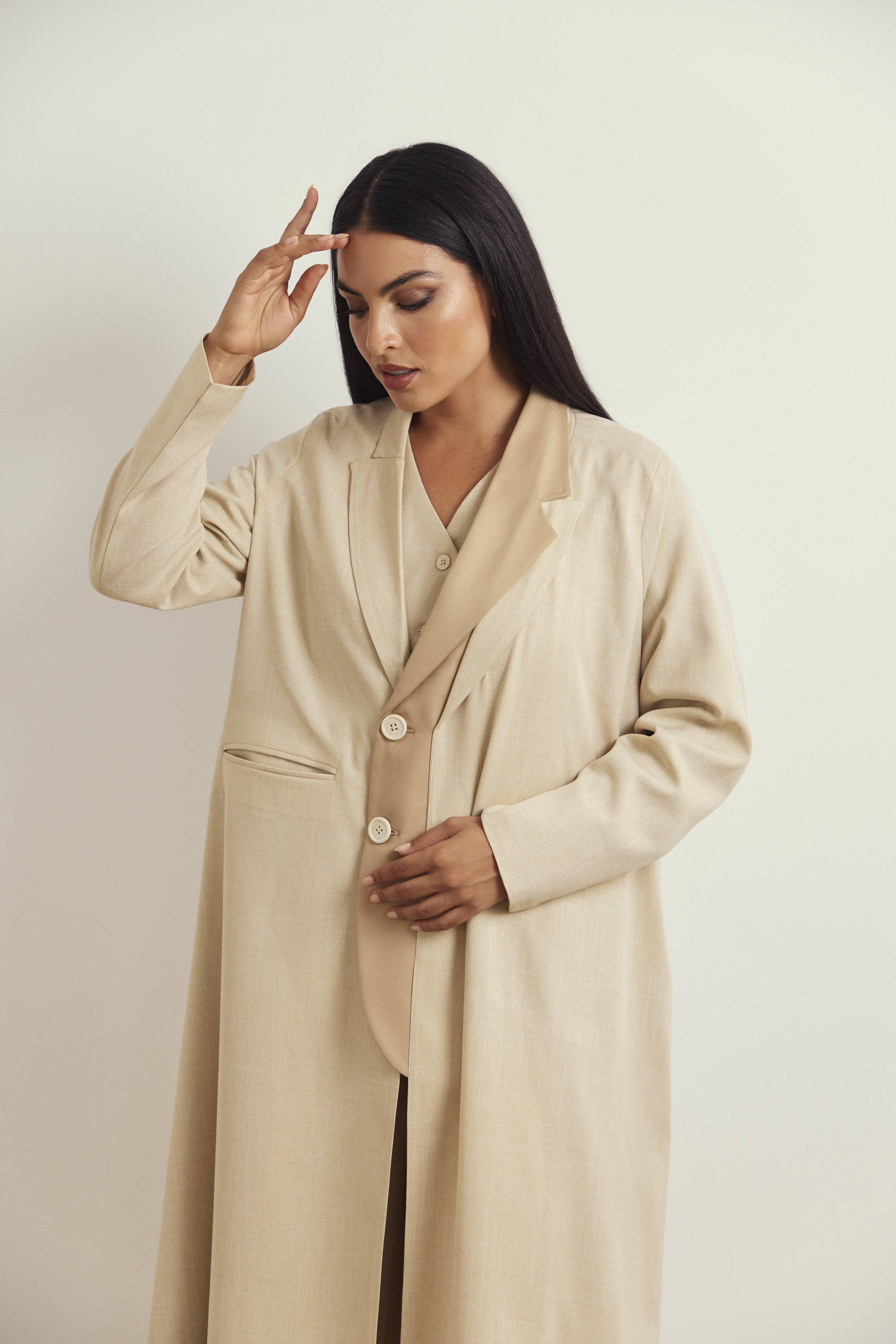 Sophia in Beige
