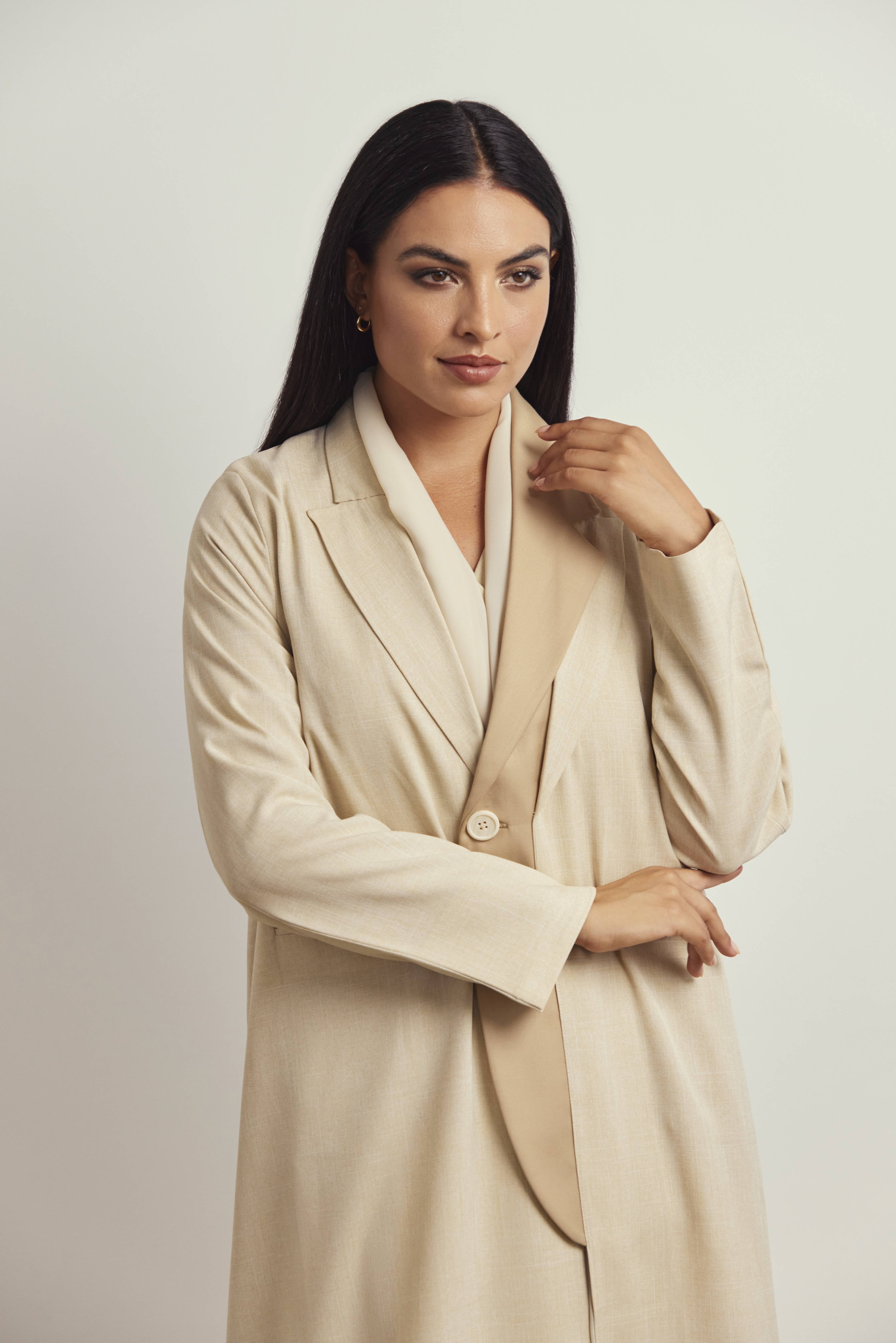 Sophia in Beige