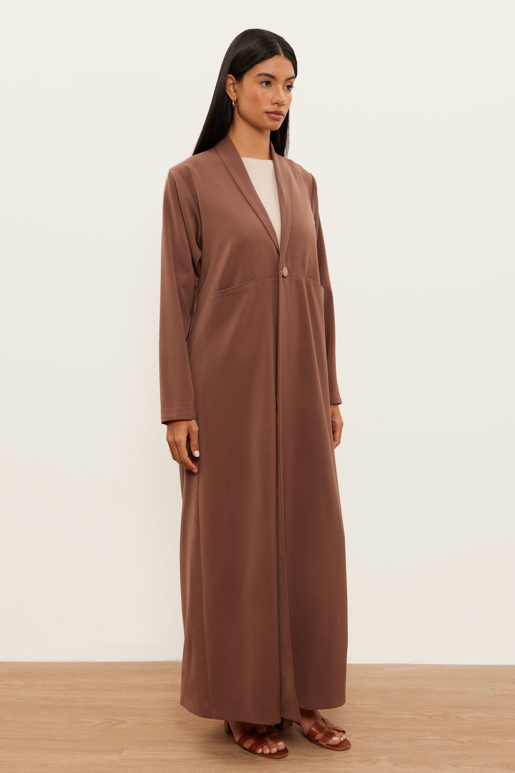 Muna in Brown