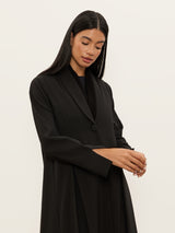 Sara in Black