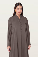 Raya in Taupe