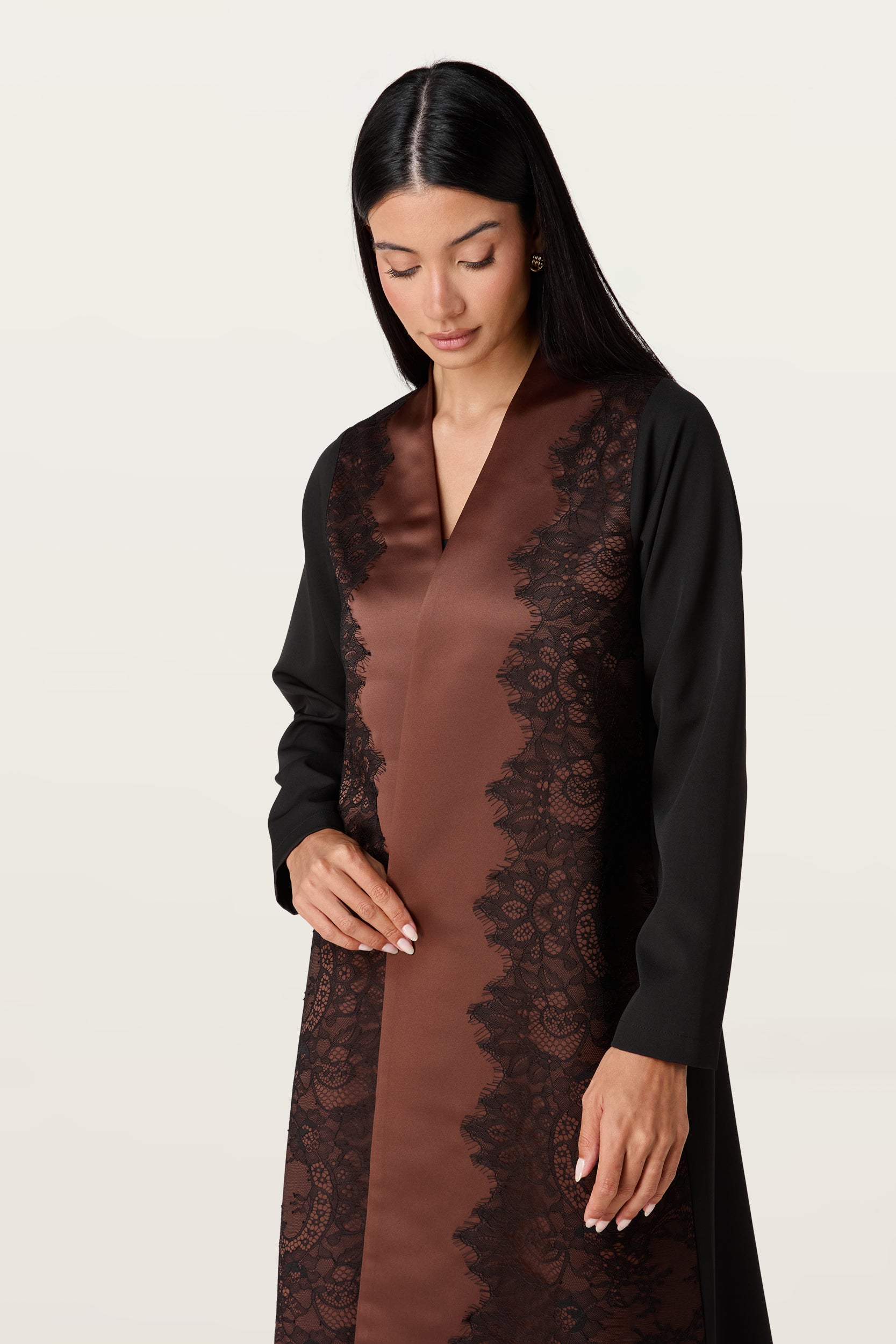Alya in Black Brown