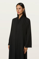Mizna in Black