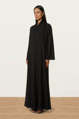 Mizna in Black