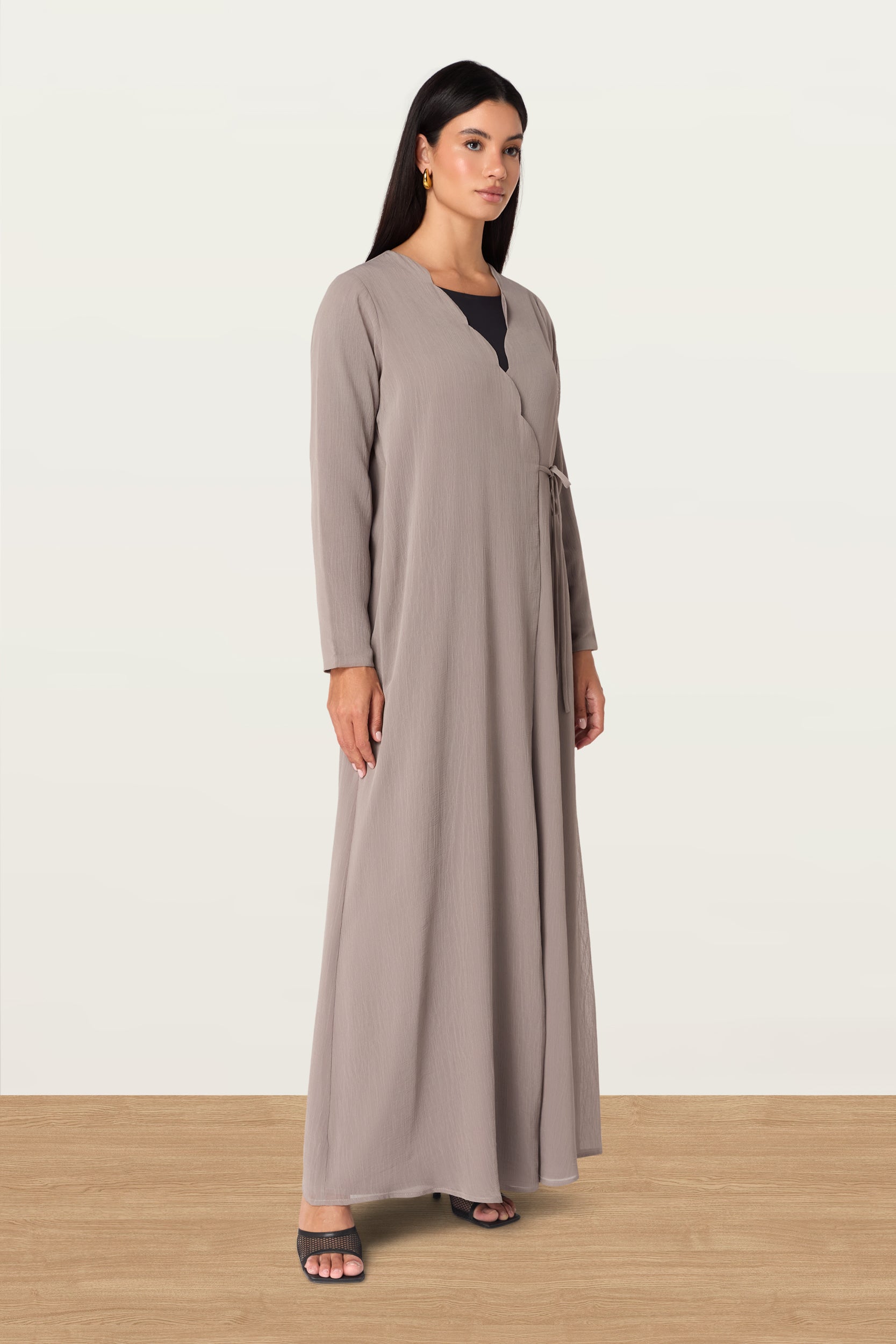 Manal in Taupe