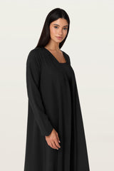 Talia in Black