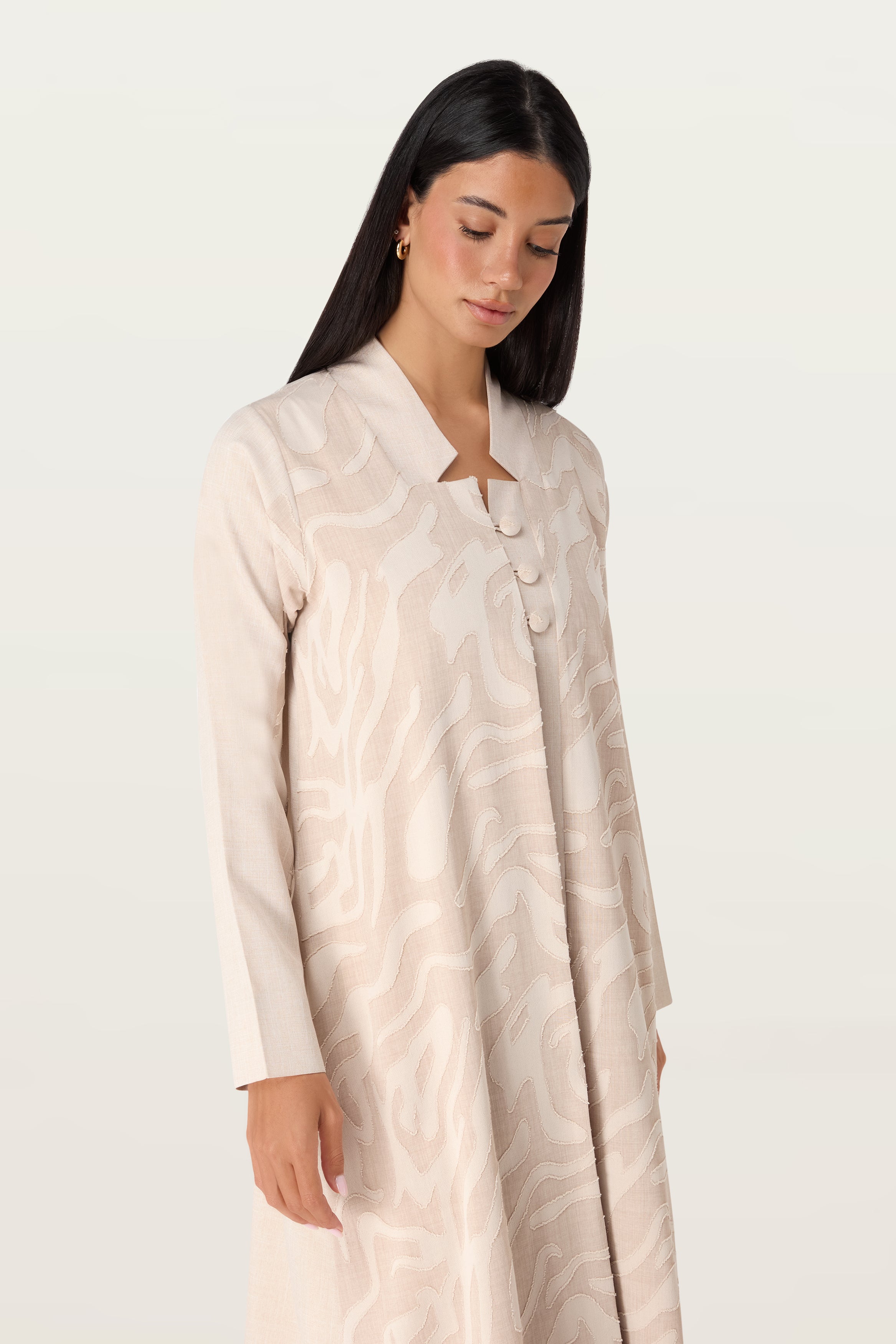 Hamda in Beige