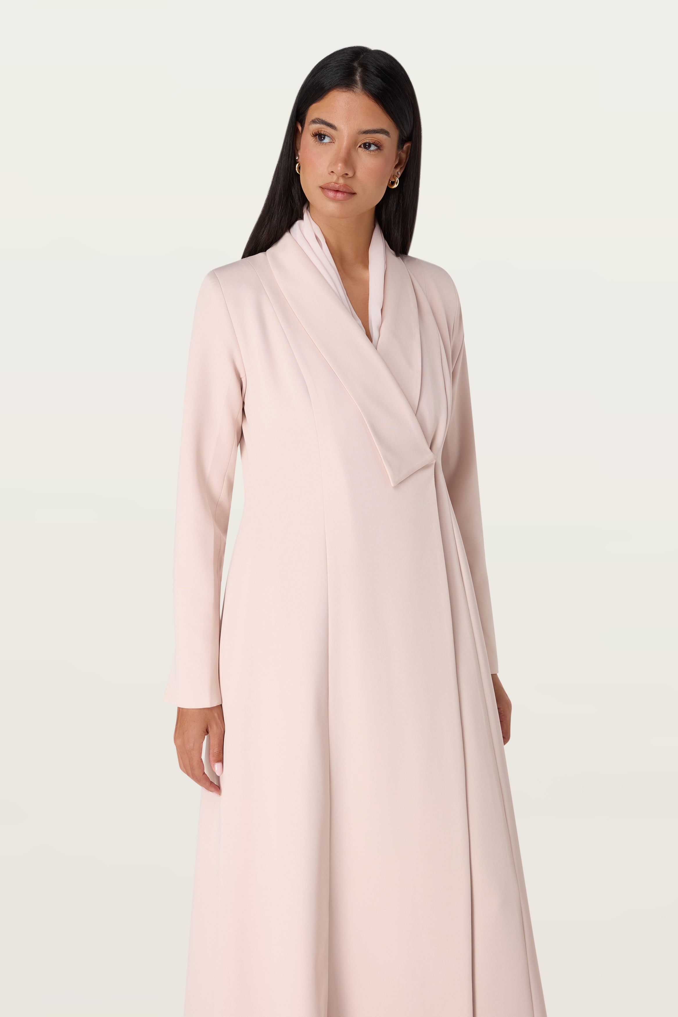 Maryam in Powder pink