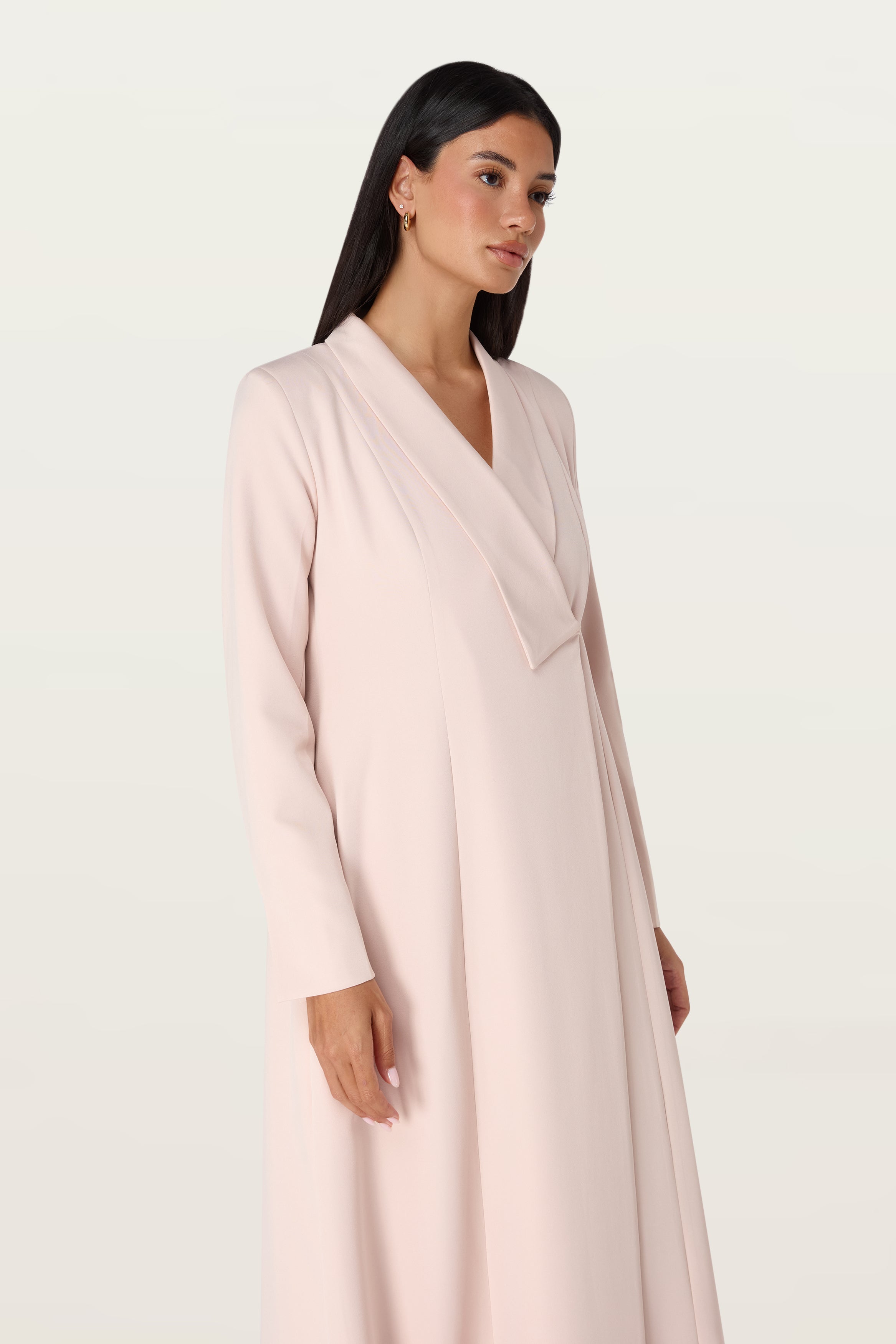 Maryam in Powder pink