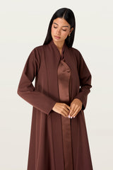 Ivy in Brown