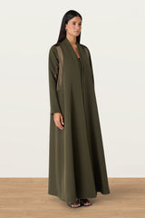 Mila in Olive