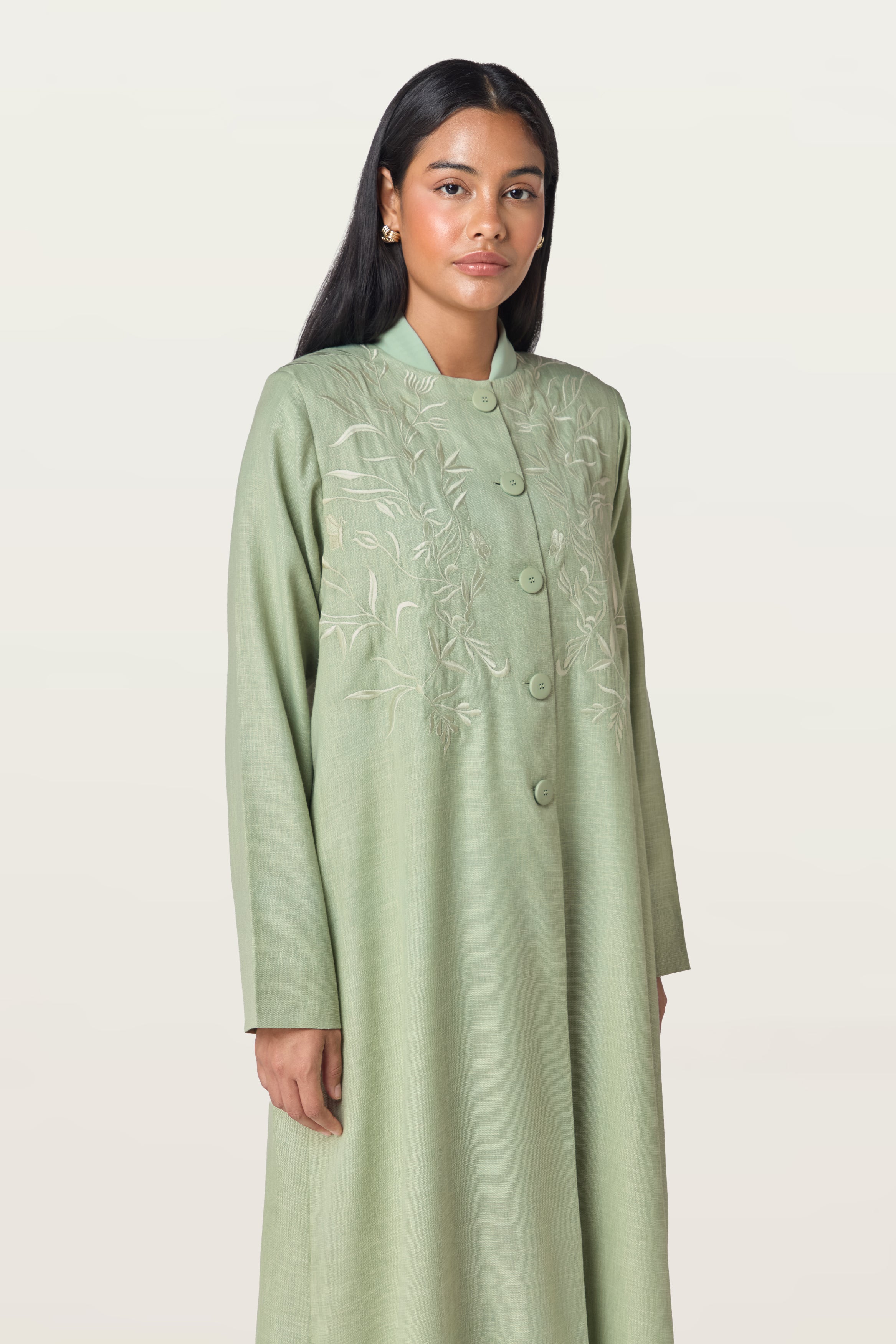 Shaikha in Mint